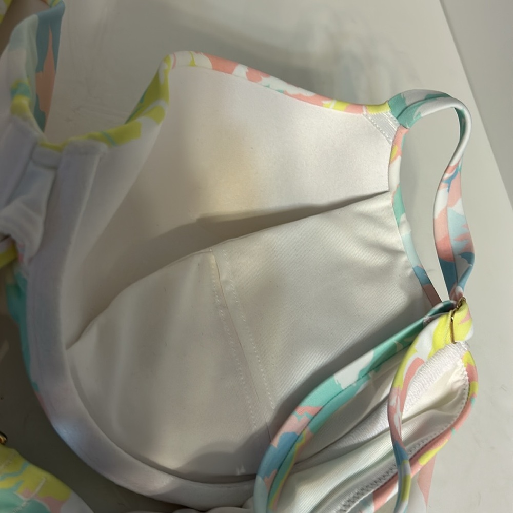 Victorias Secret Swim Twist Removable Push-Up Top NWT 38D adjustable strap flora - Picture 4 of 6